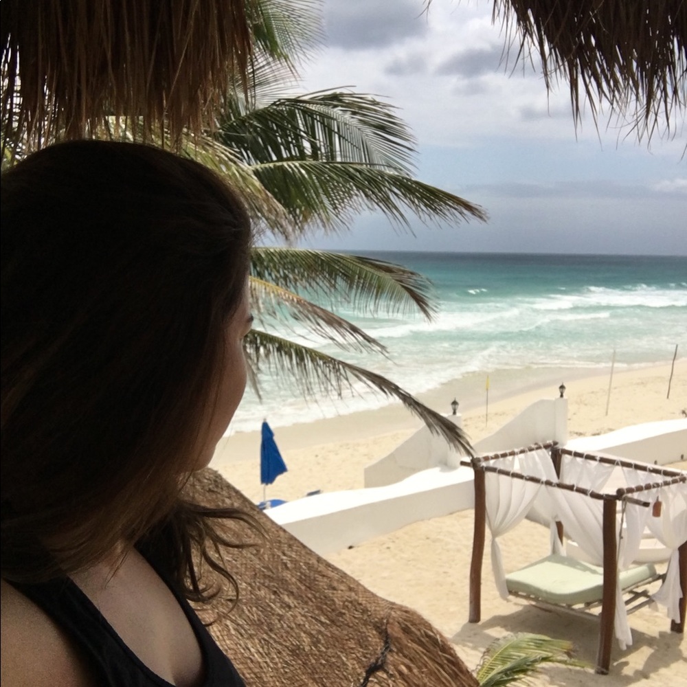 Meet your Posher, Denise